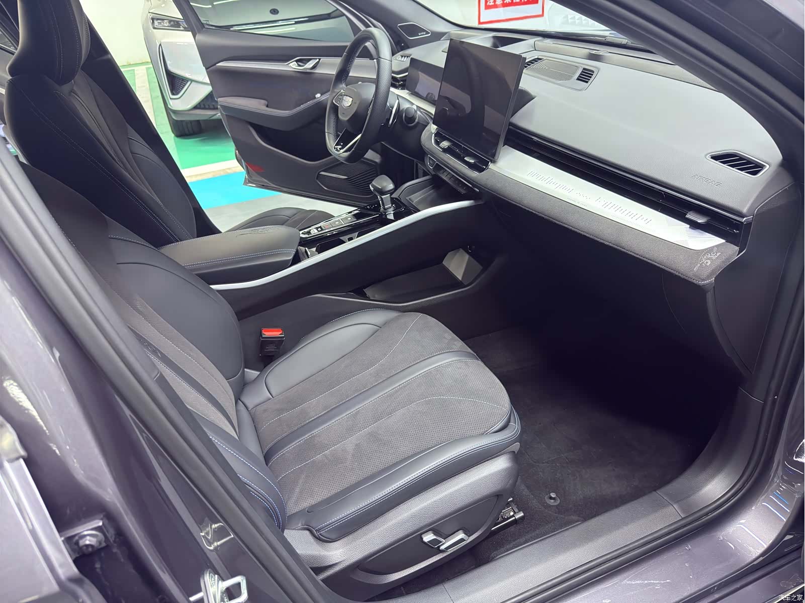 Geely Preface, 2025 14