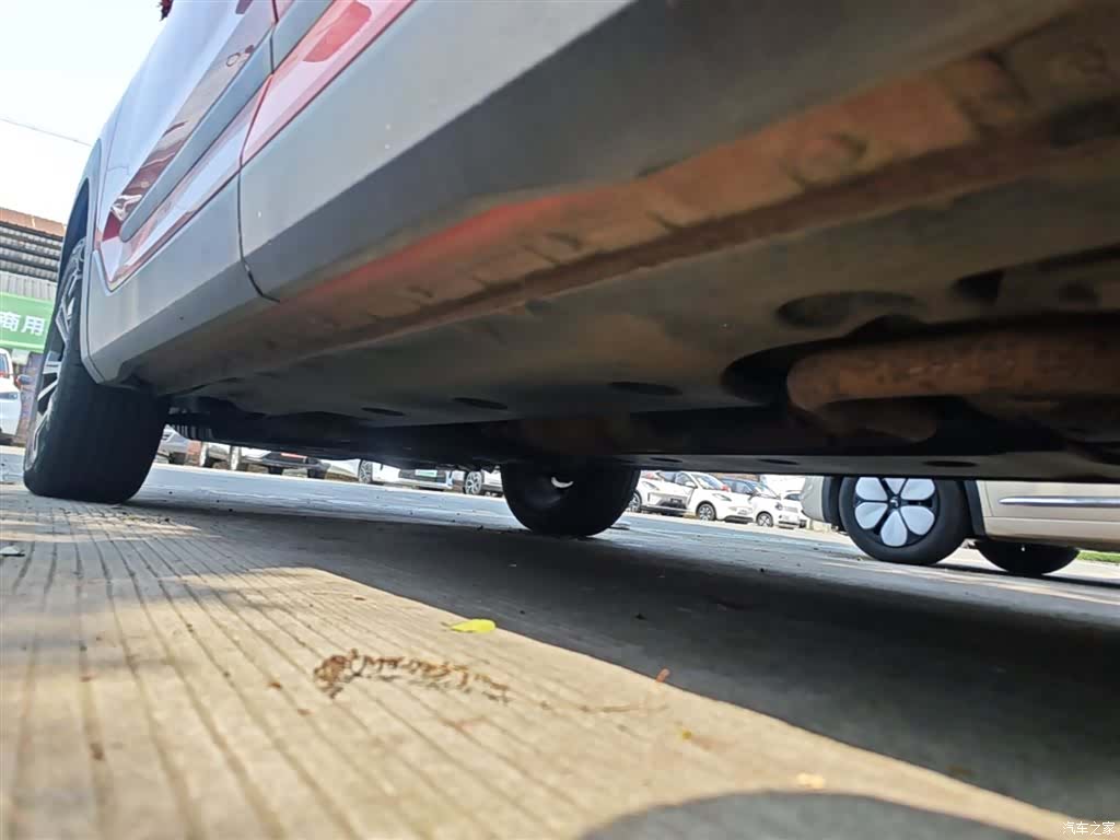 Wuling RS-5, 2019 22