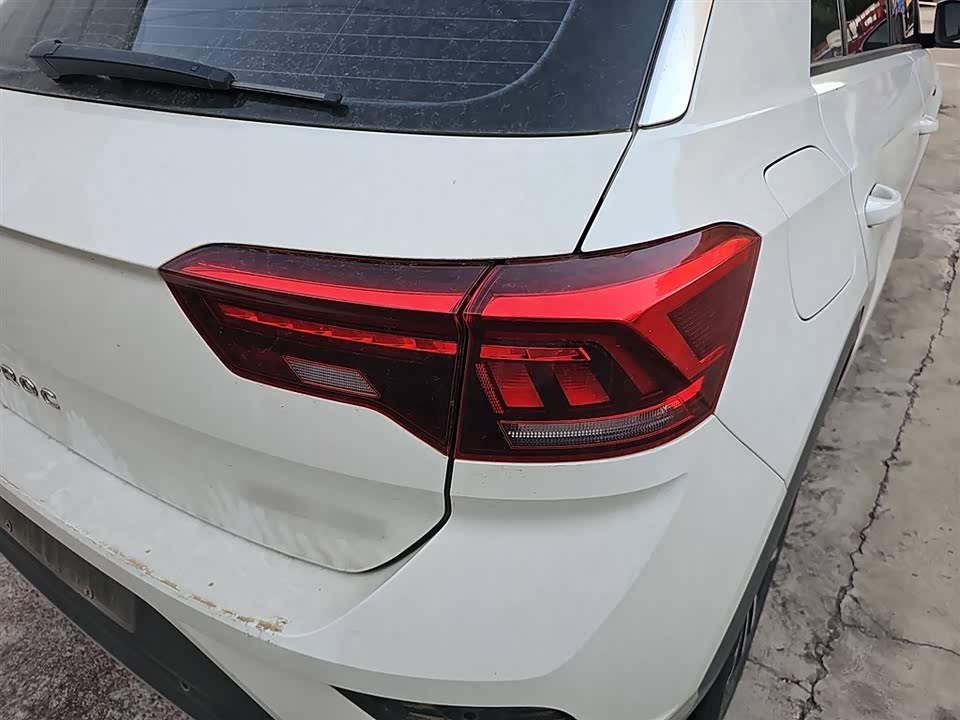 Volkswagen T-ROC exploring Songs Volkswagen T-ROC exploring Songs