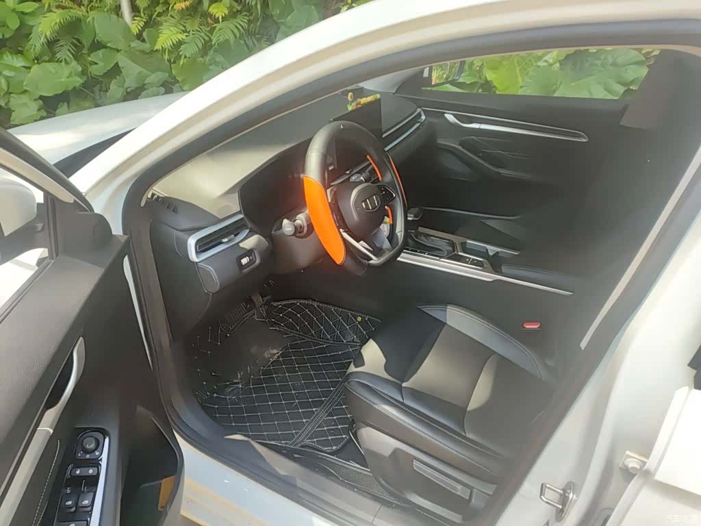 Geely Emgrand, 2024 13