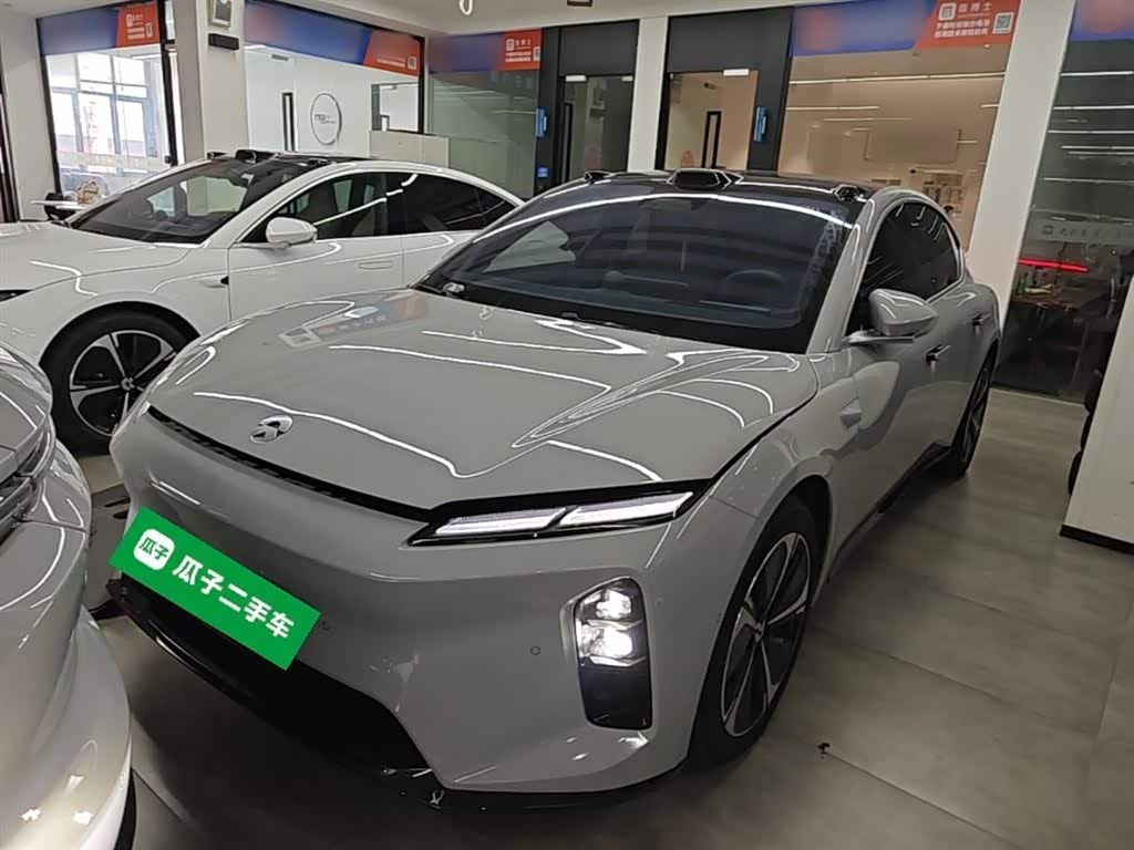 NIO ET5