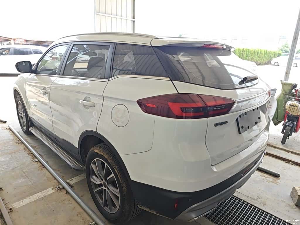 Geely Boyue, 2020 все фото