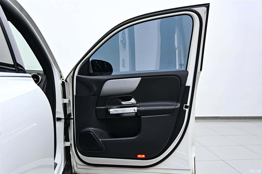 Mercedes-Benz GLB, 2022 20