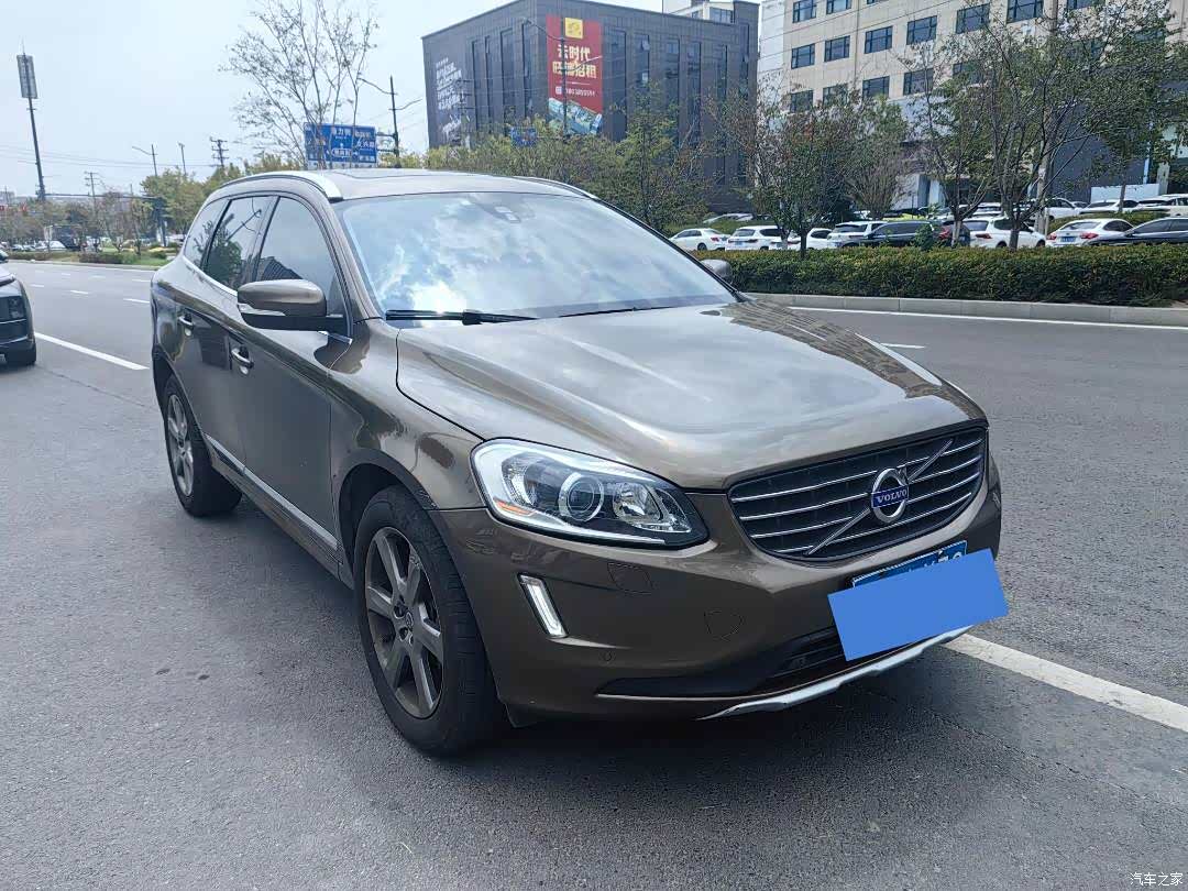Volvo XC60, 2013 3