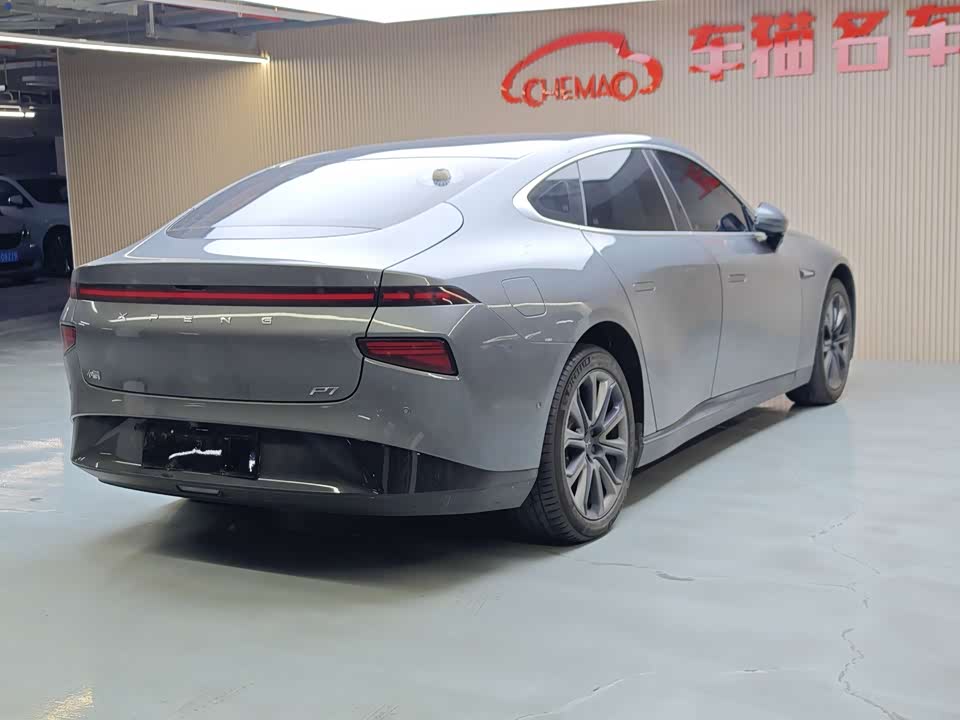 XPENG P7
