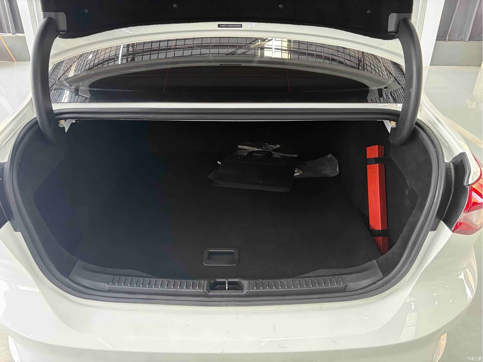 Ford Focus, 2022 13