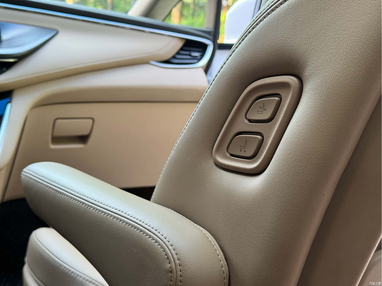 Buick GL8, 2021 17