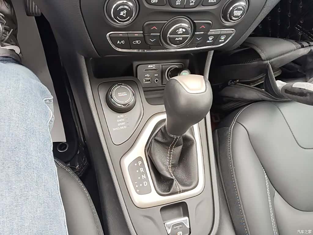 Jeep Cherokee, 2016 14