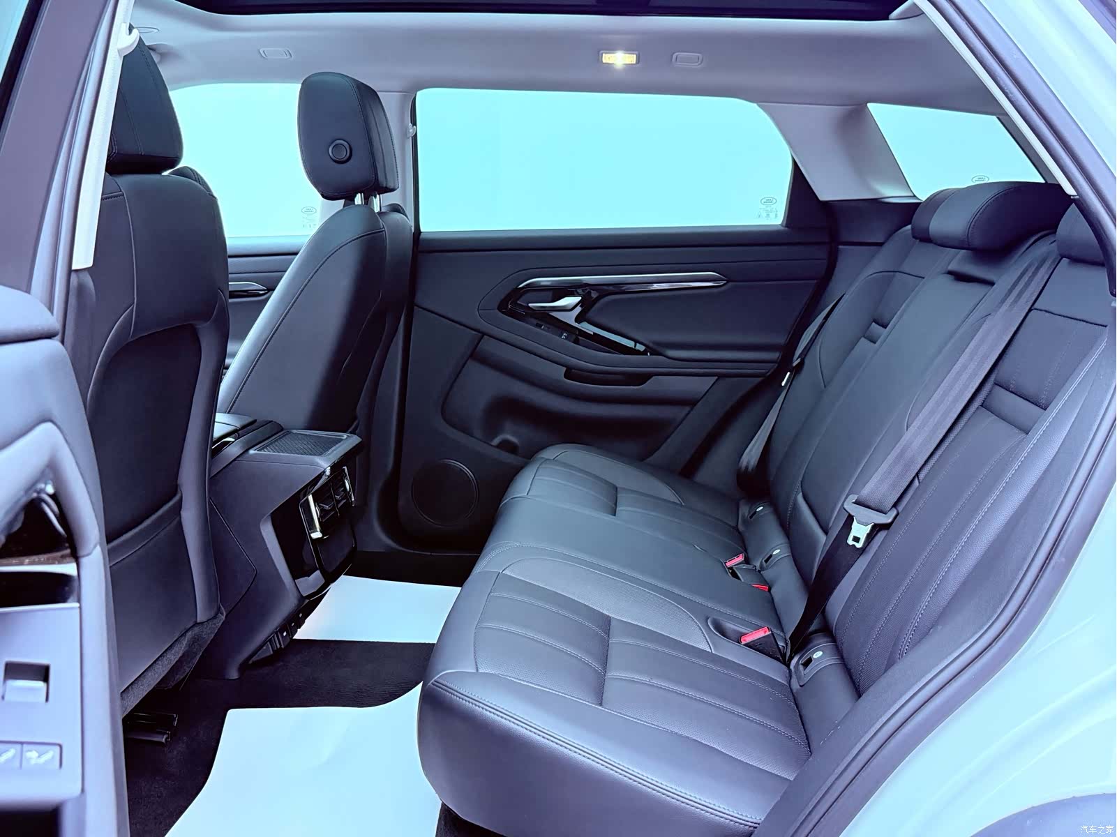 Land Rover Range Rover, 2023 17