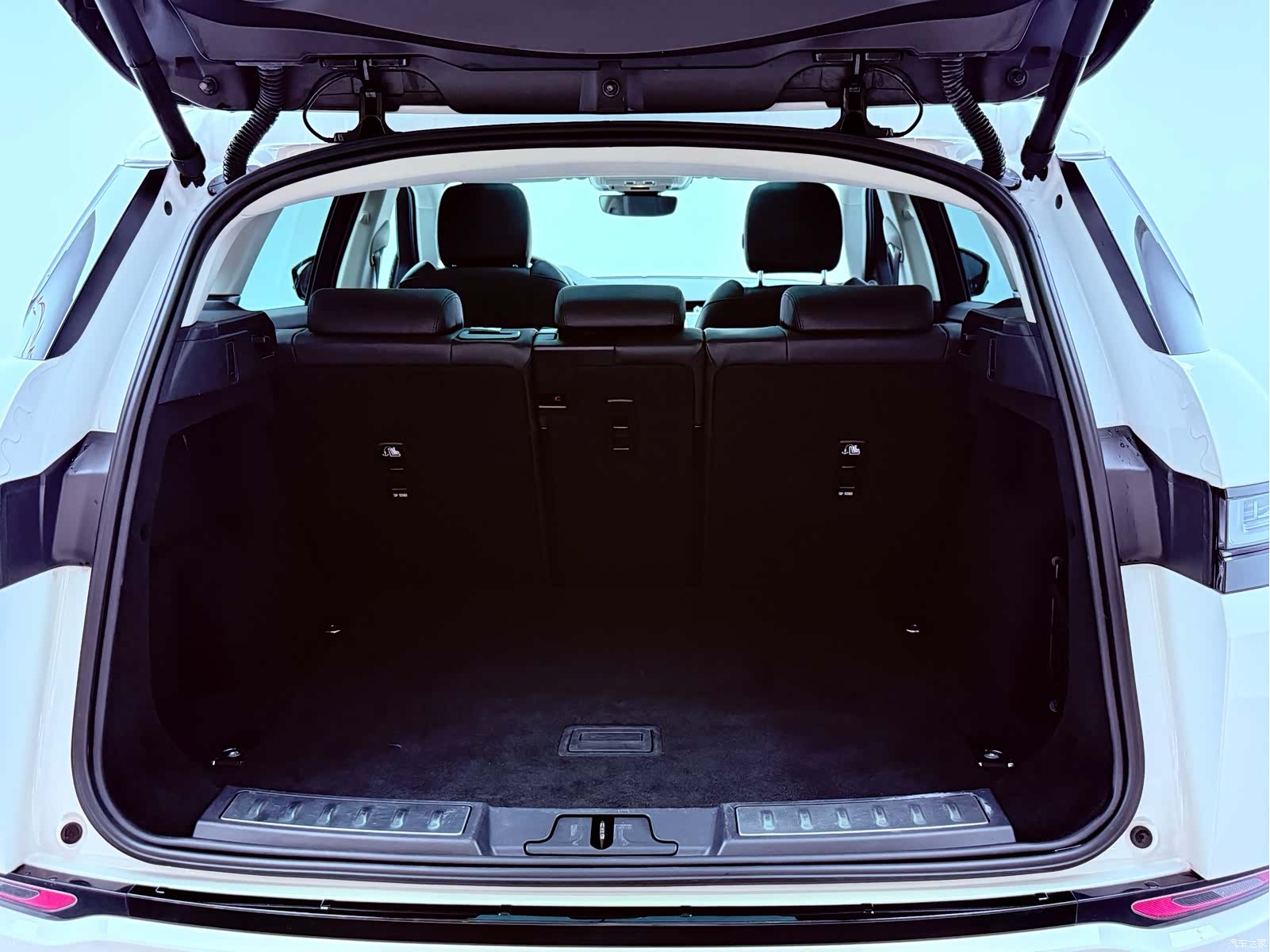 Land Rover Range Rover, 2023 28