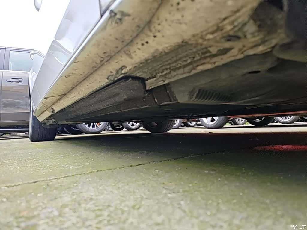Audi A4L, 2015 21