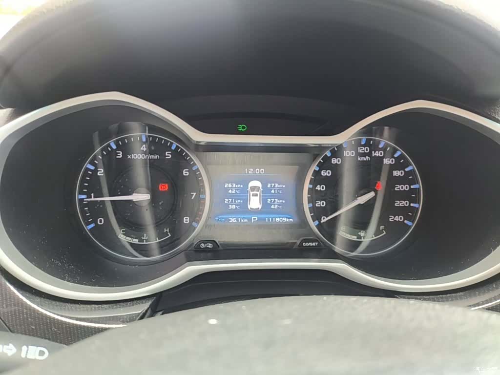 Geely Emgrand, 2017 12