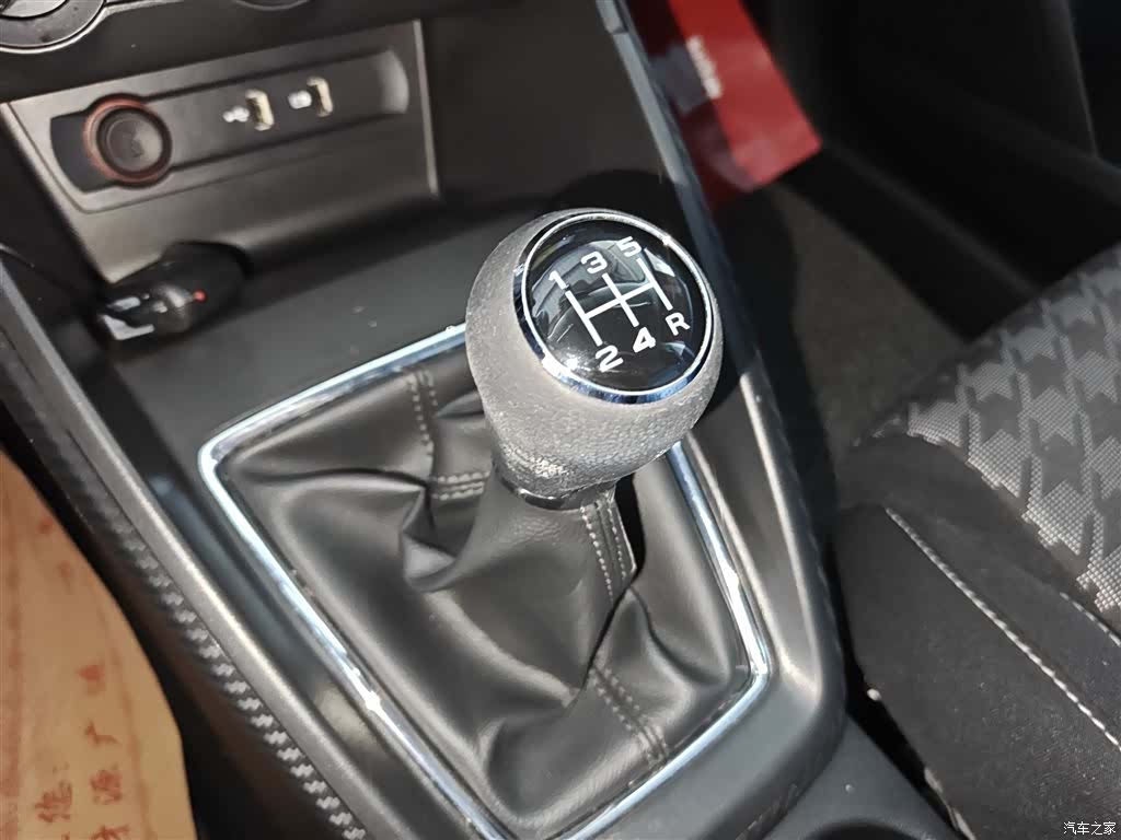 MG ZS, 2020 6