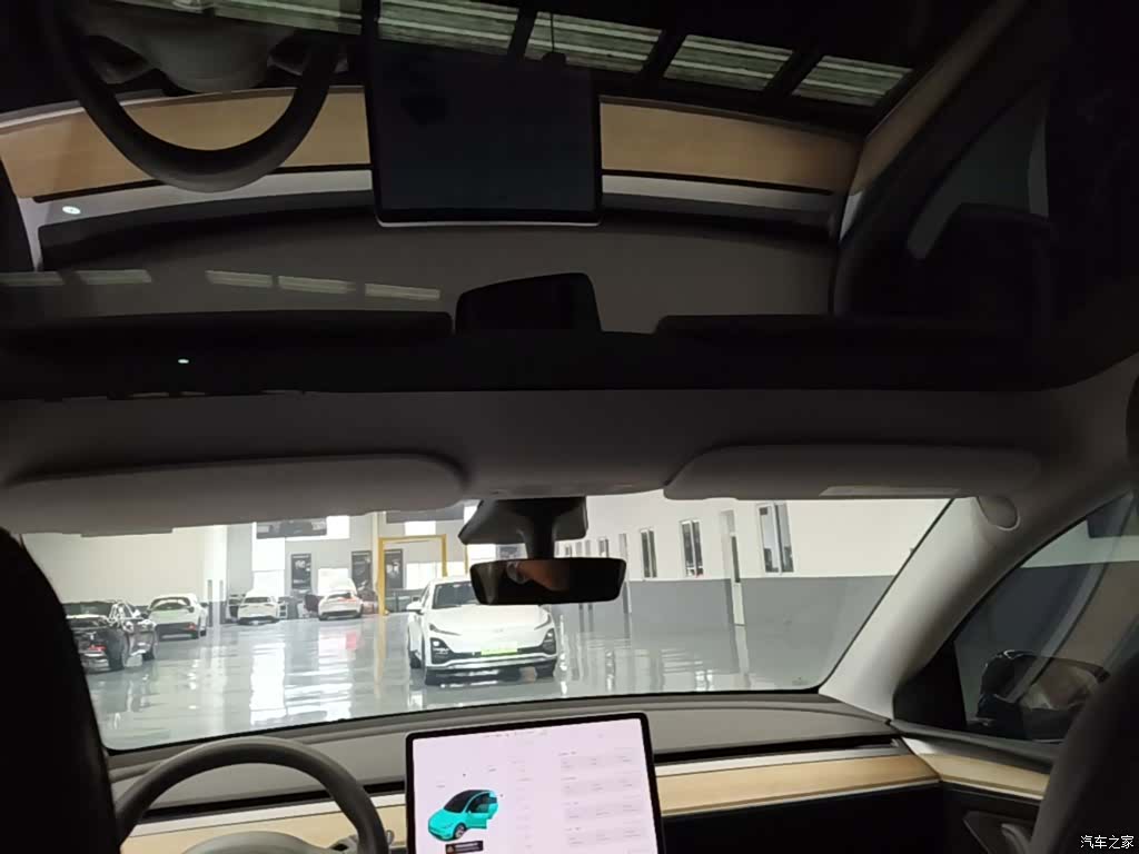 Tesla Model Y, 2021 18