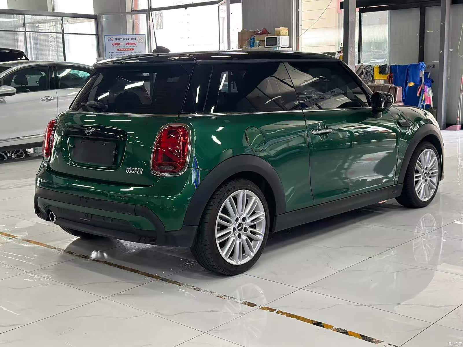 Mini Cooper, 2021 все фото