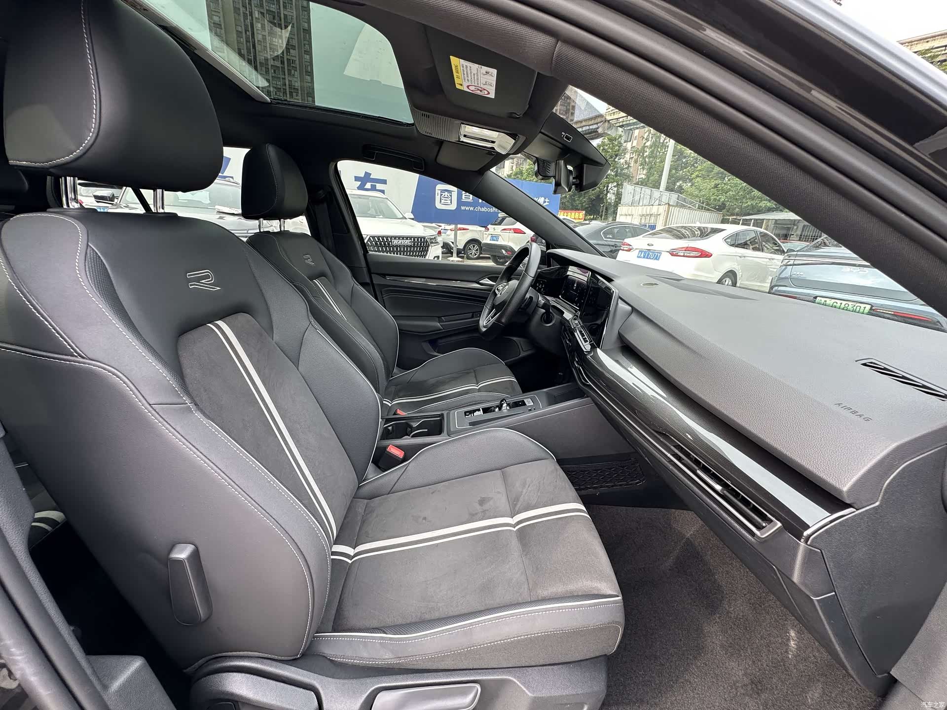Volkswagen Golf, 2022 15