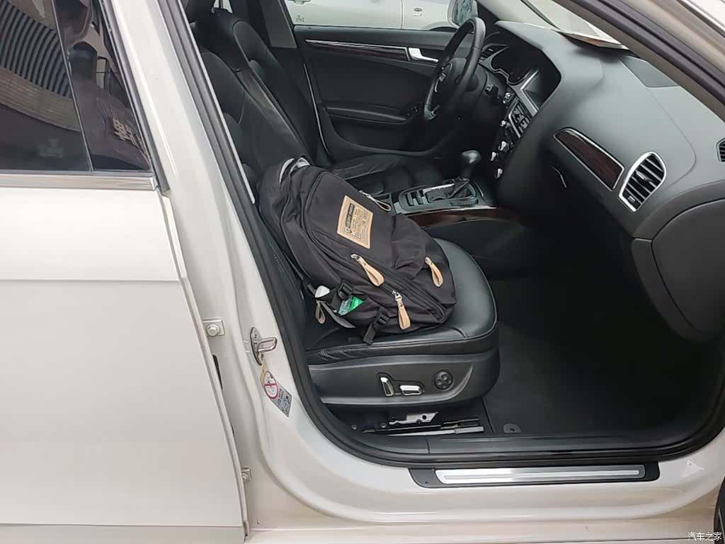 Audi A4L, 2015 25