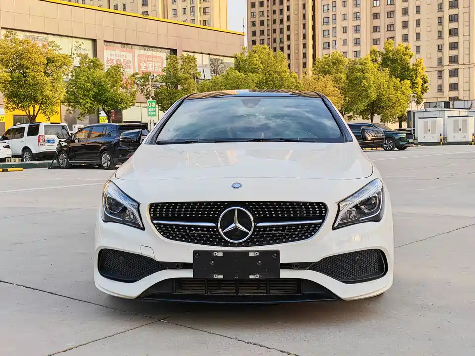Mercedes-Benz CLA