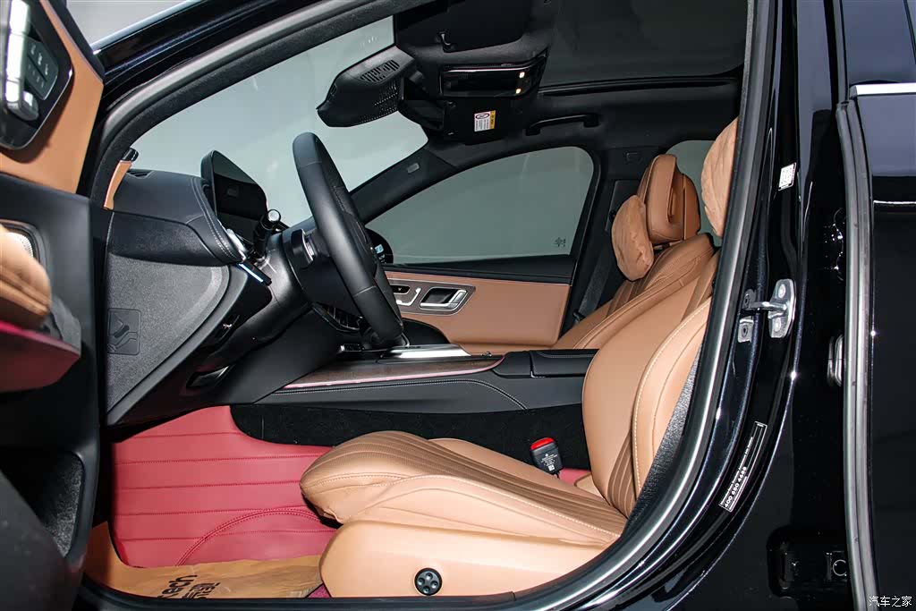 Mercedes-Benz E-Class, 2025 31