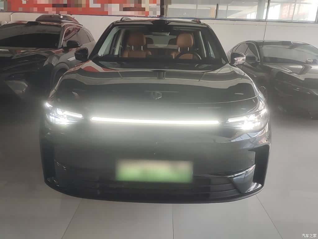 Leapmotor C16, 2025 3