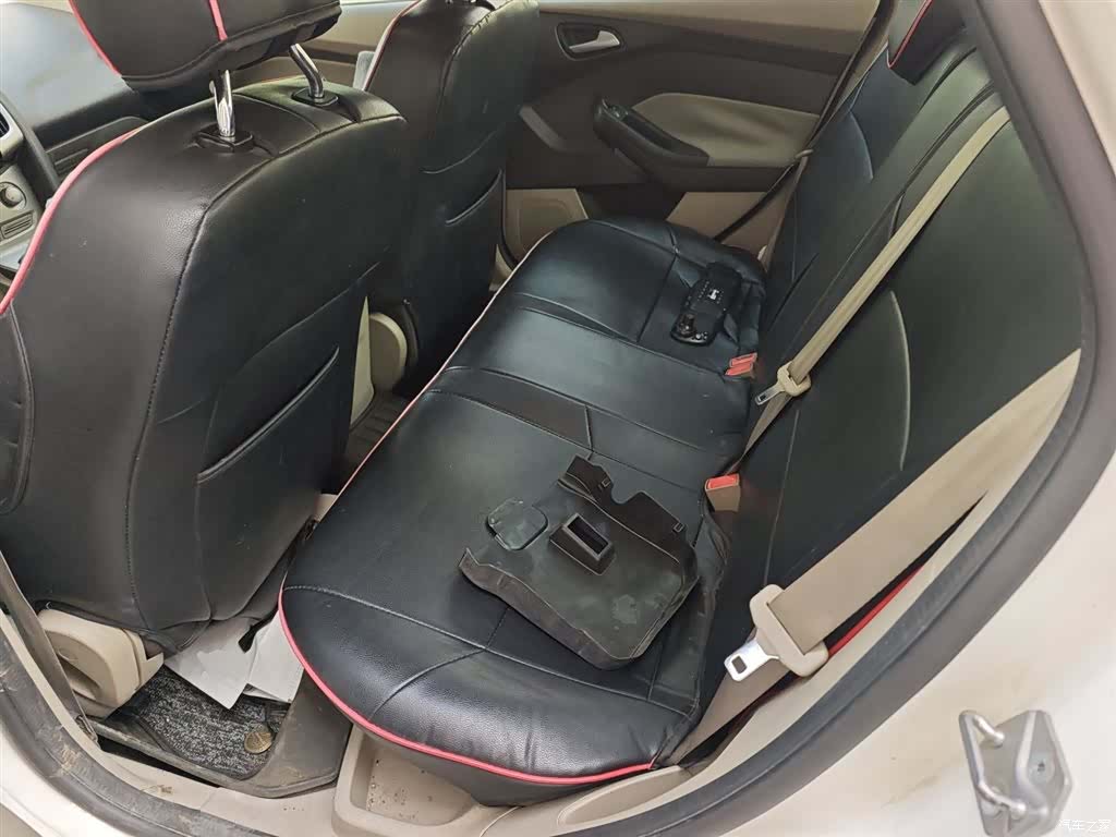 Ford Focus, 2015 17
