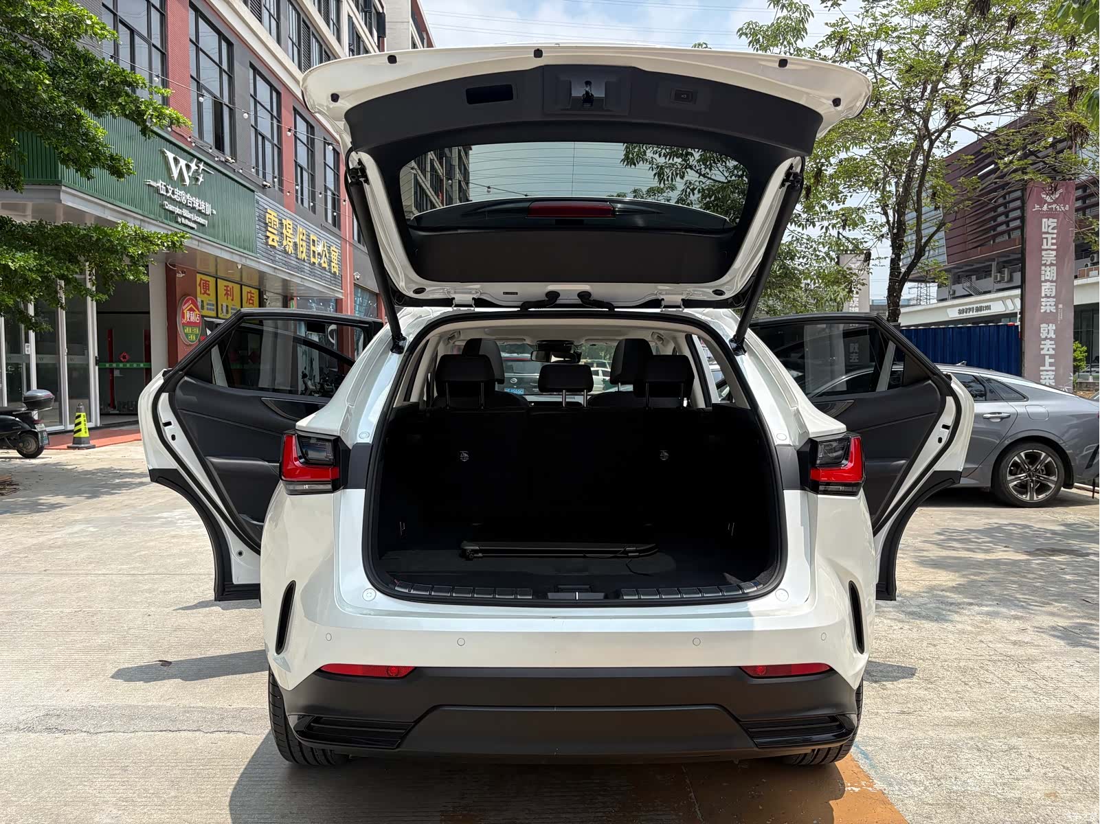 Lexus NX, 2023 14