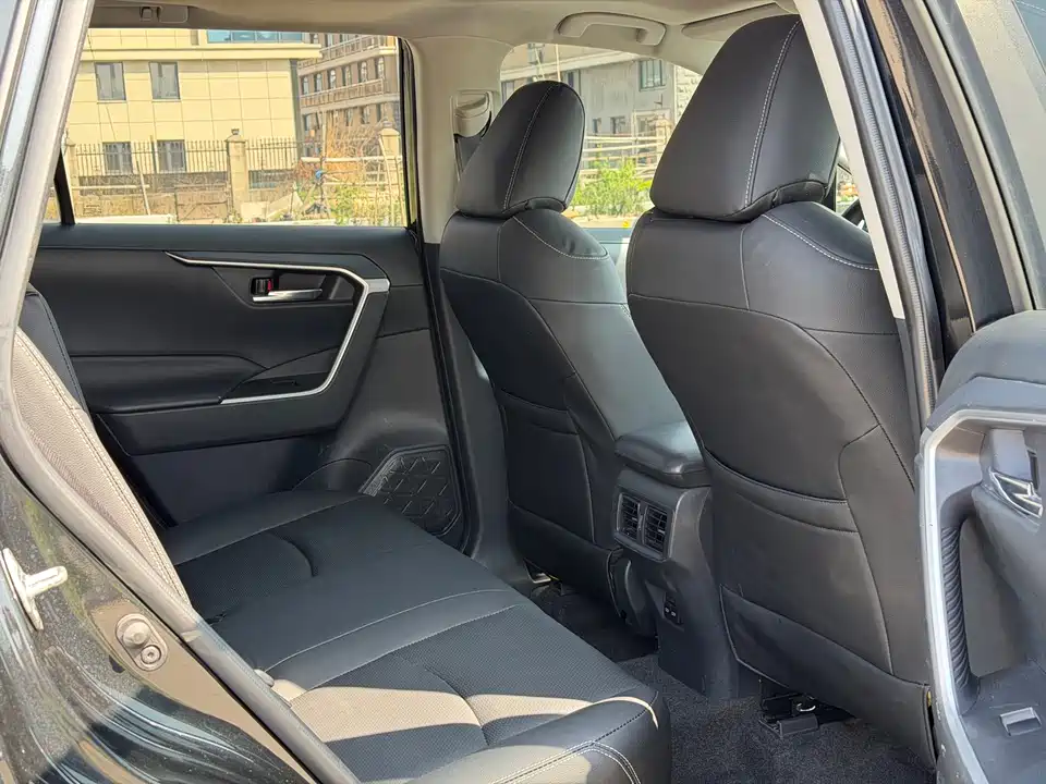 Toyota RAV4 Rongfang