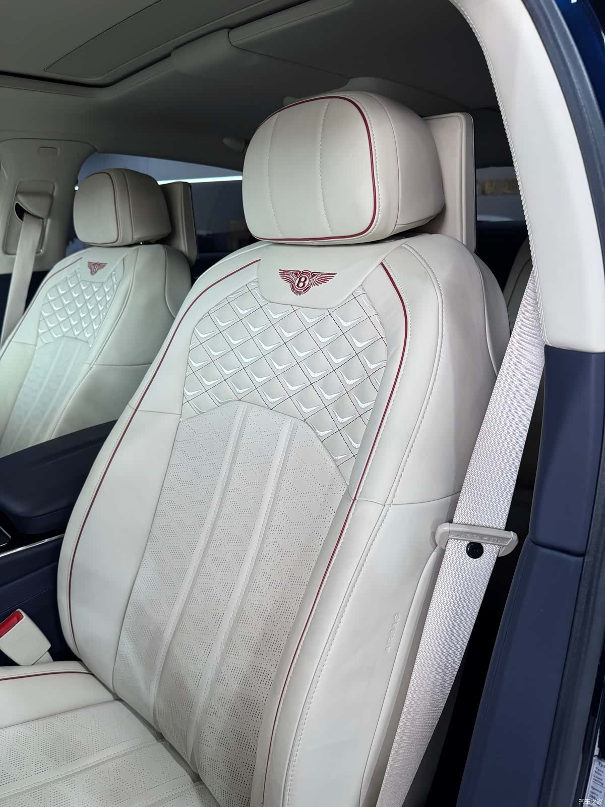 Bentley Flying Spur, 2014 9
