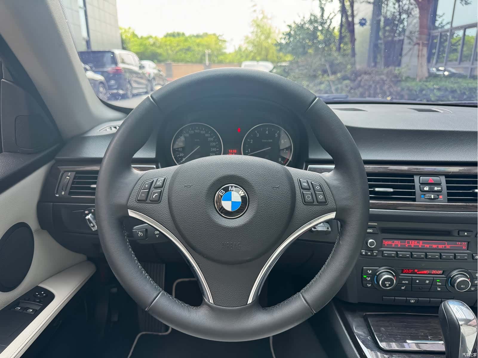 BMW 3 Series, 2013 19