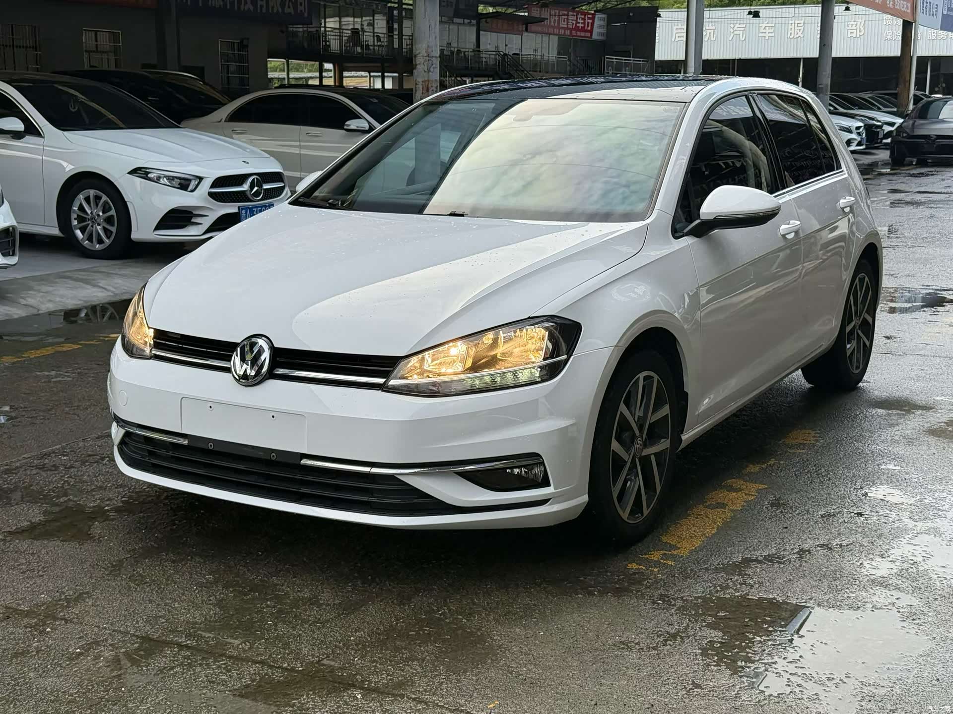 Volkswagen Golf
