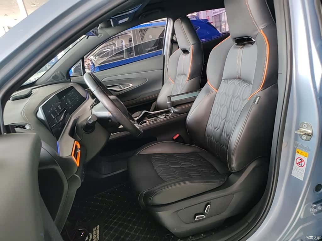 Changan UNI-T, 2022 15
