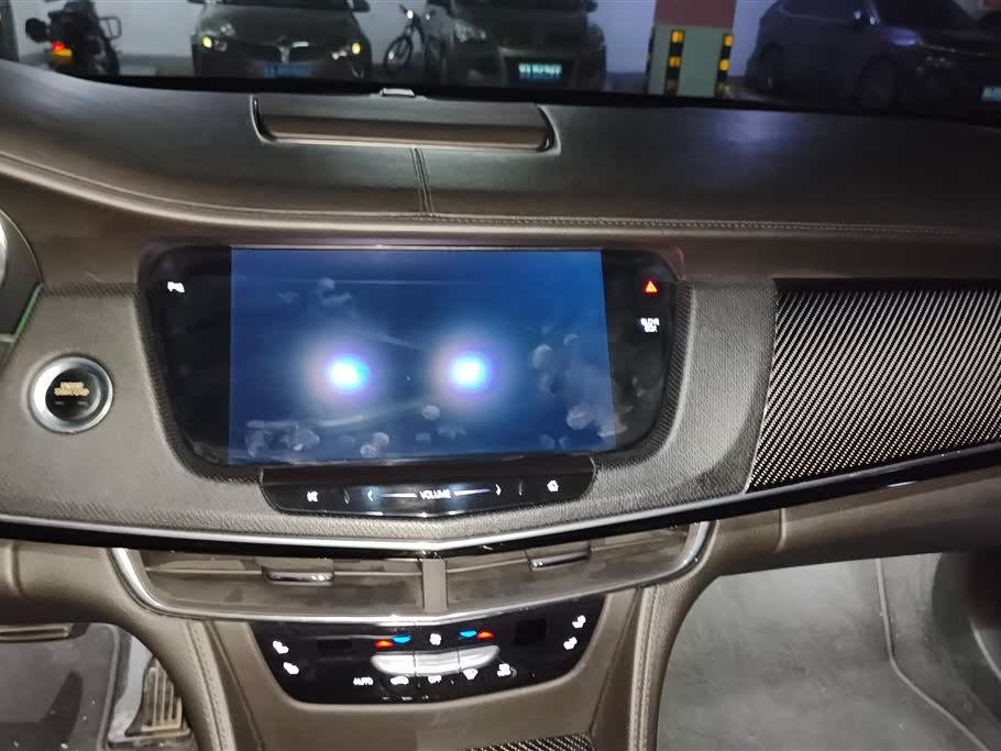 Cadillac CT6 PLUG-IN