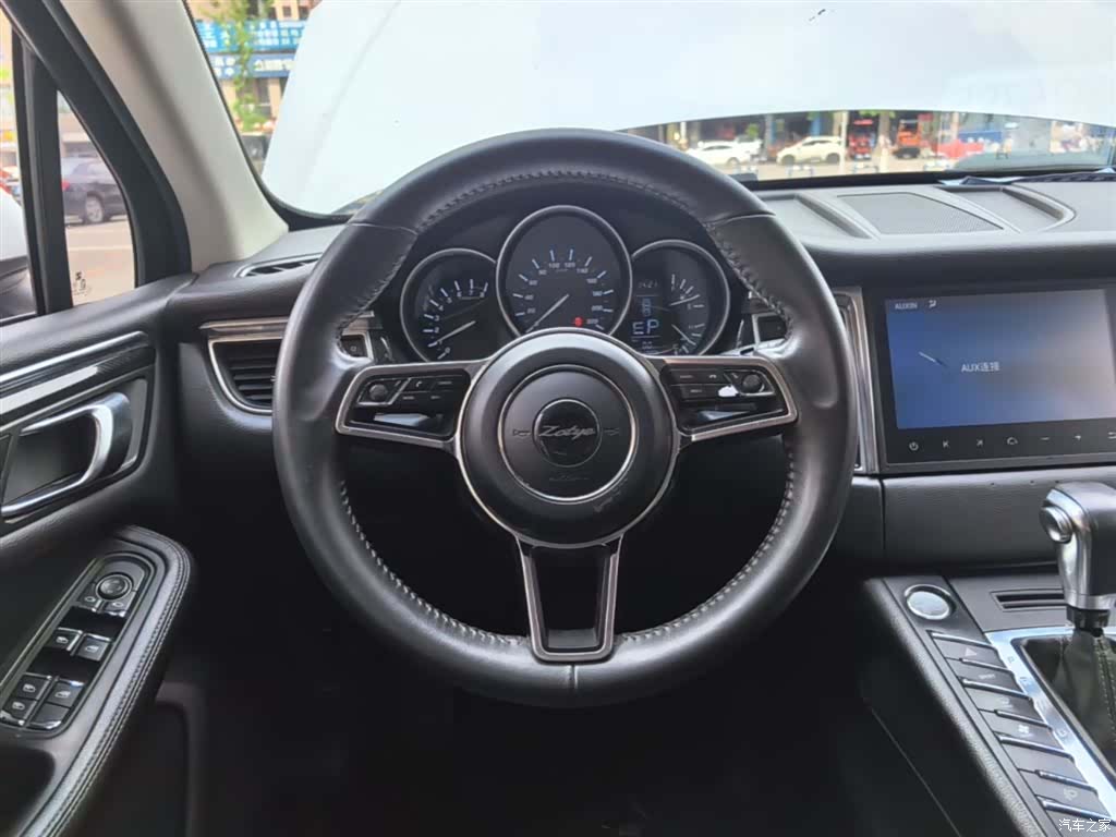 Zotye SR9, 2017 11