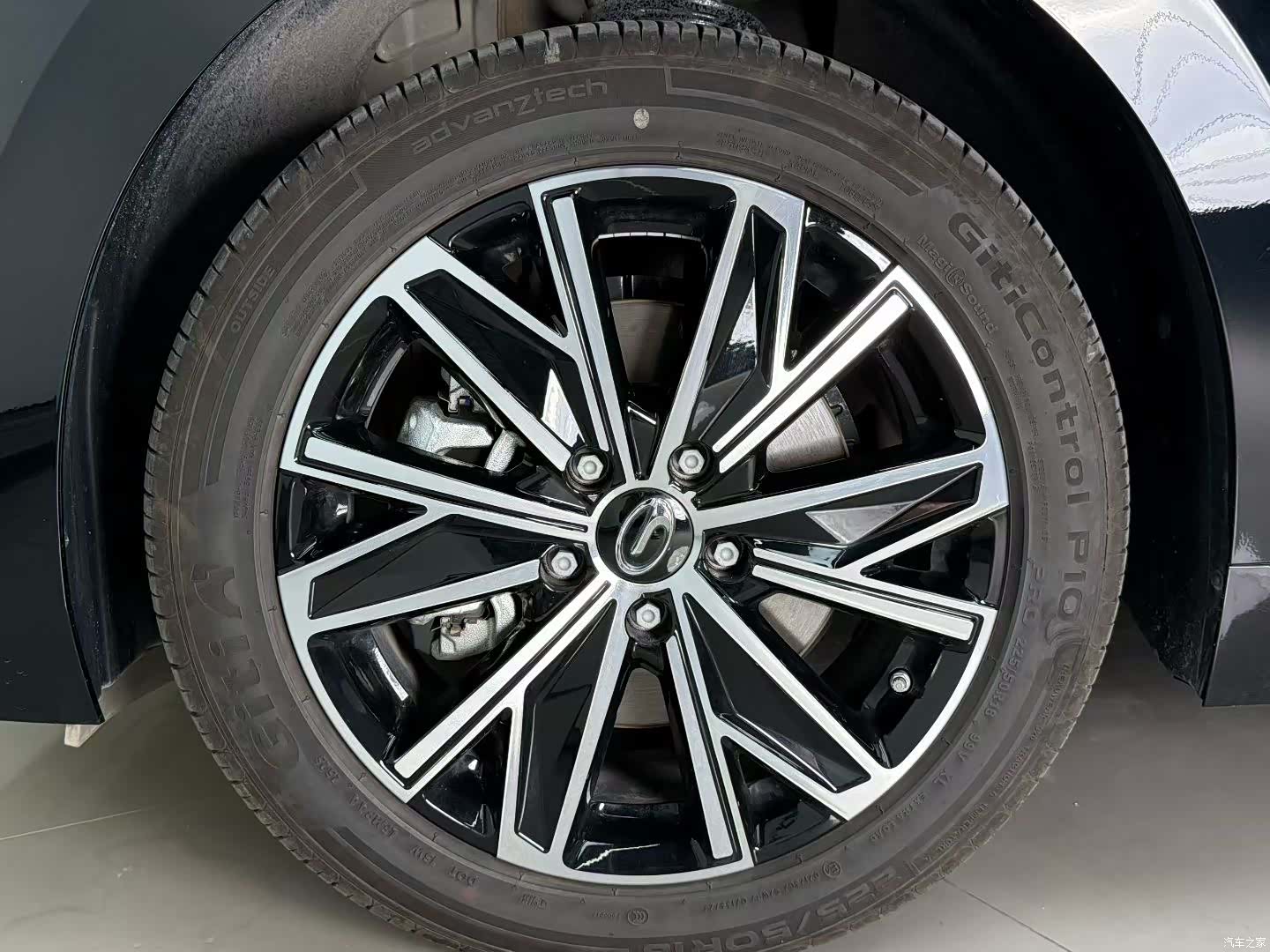 Trumpchi E8, 2025 все фото