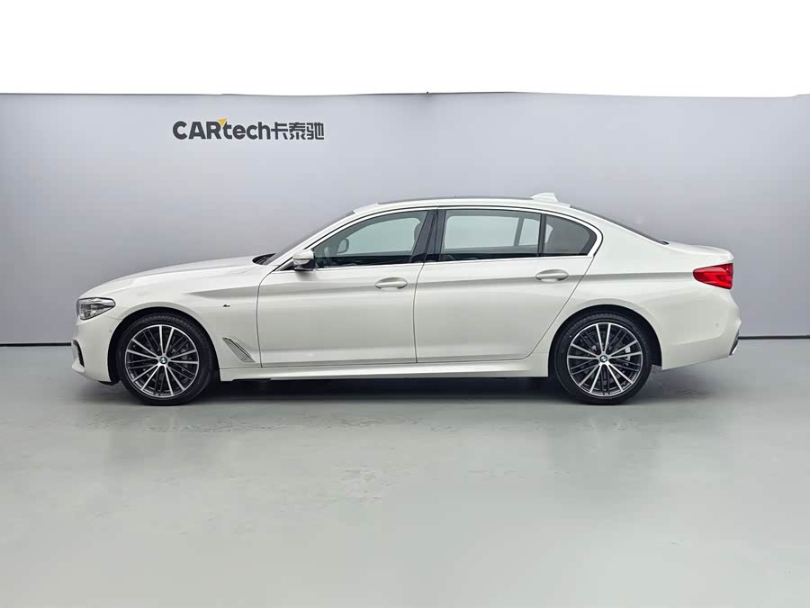 BMW 5 Series 2020, фото 3