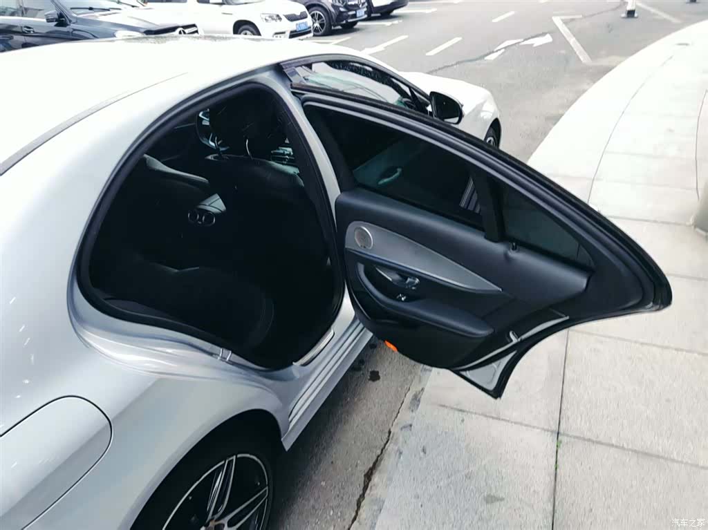 Mercedes-Benz E-Class, 2018 18