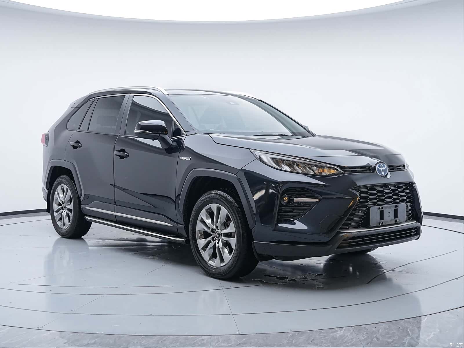 Toyota Wildlander, 2022 3
