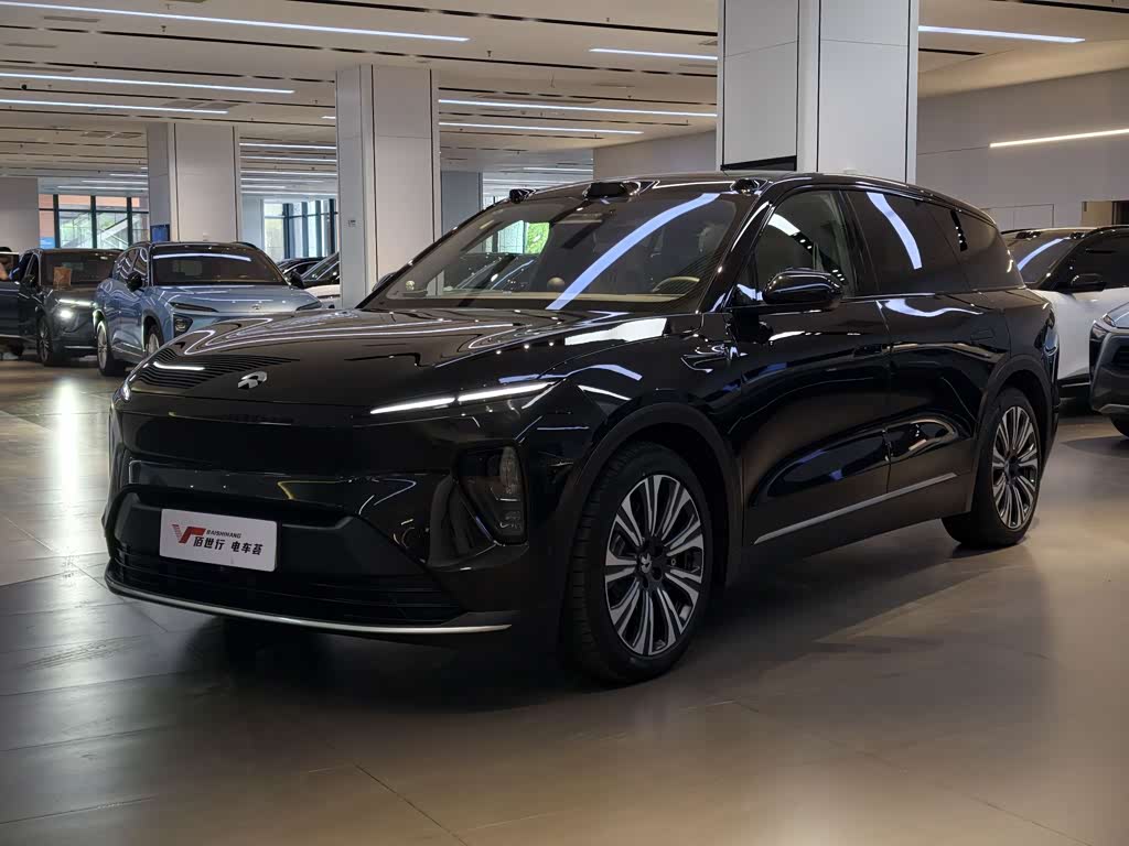 NIO ES8
