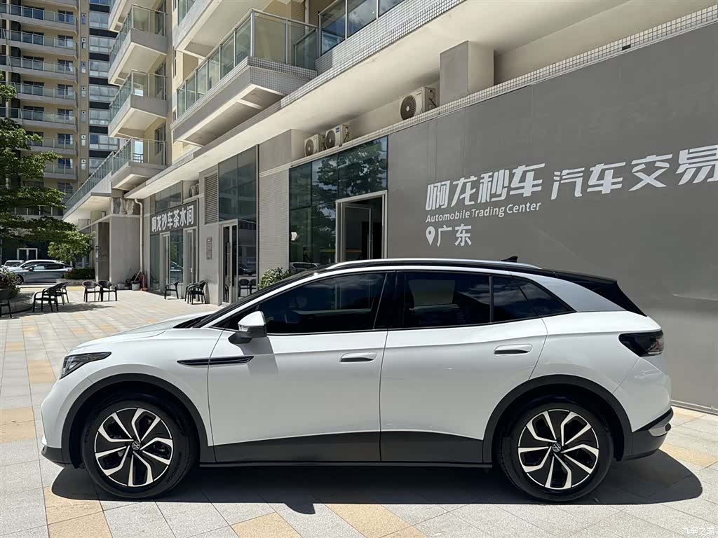 Volkswagen ID.4, 2025 3