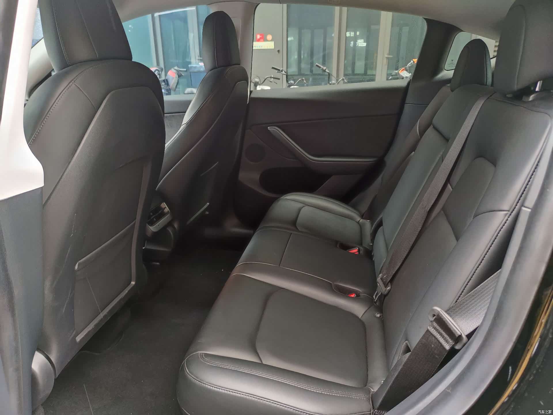 Tesla Model Y, 2021 6