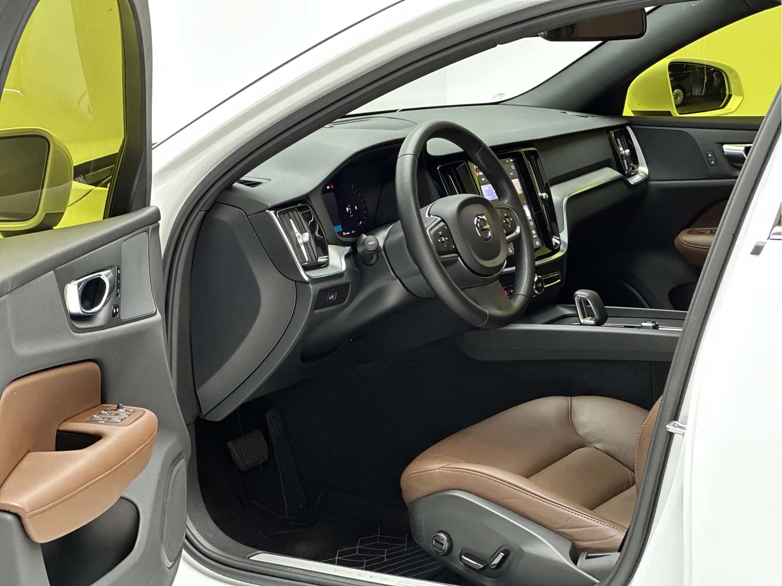 Volvo S60, 2023 13