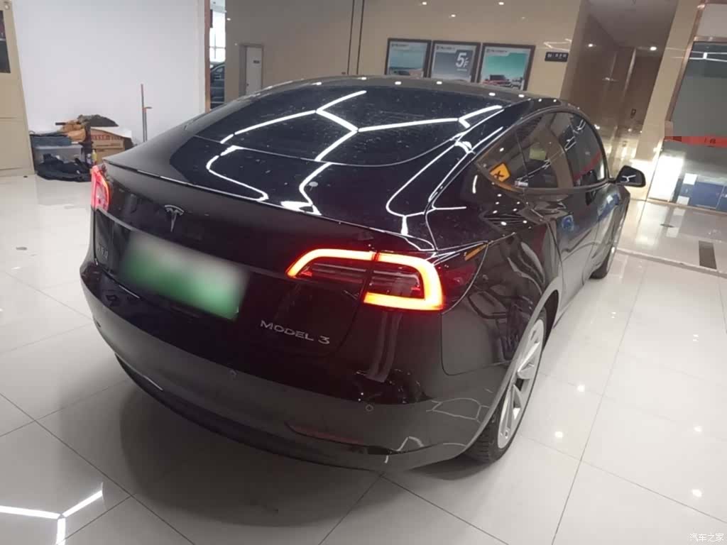 Tesla Model 3, 2021 7
