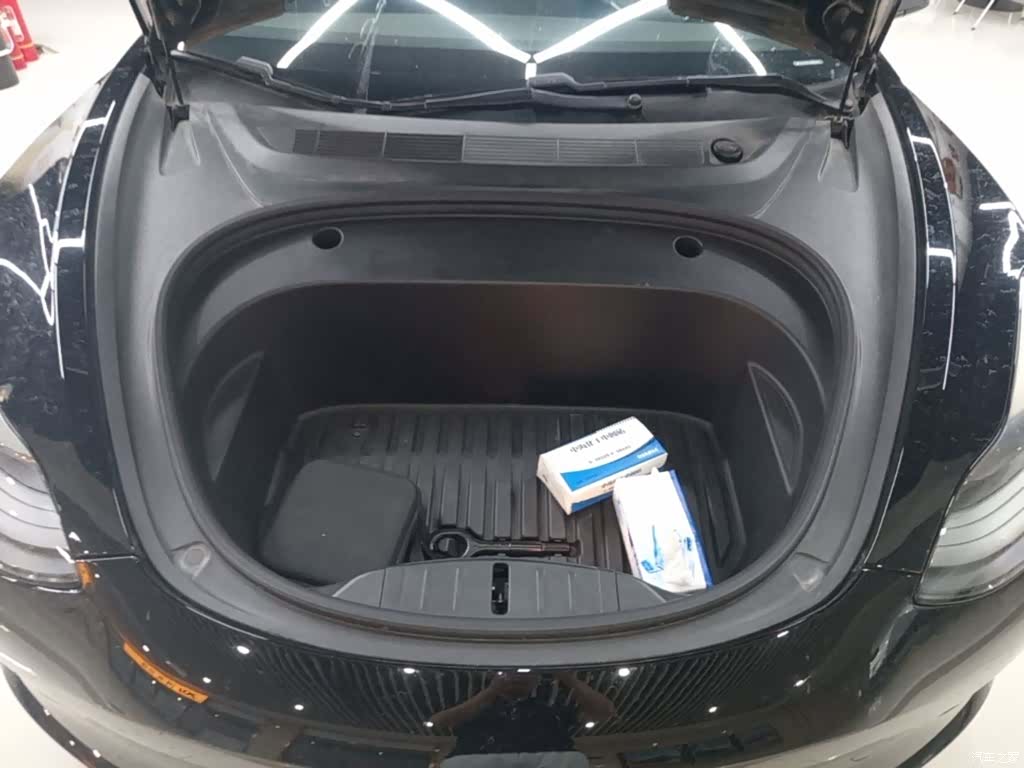 Tesla Model 3, 2021 20