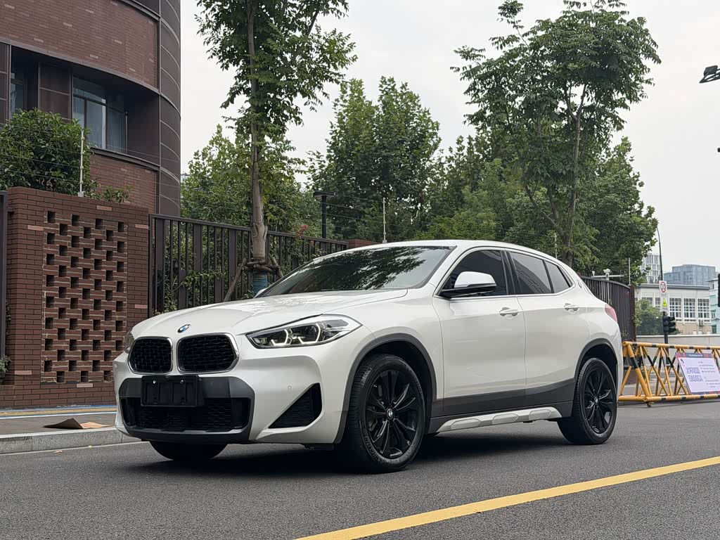 BMW X2 2023 sDrive25i M