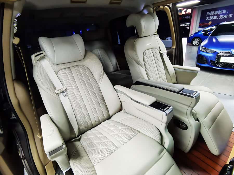 Buick GL8 2017, фото 20