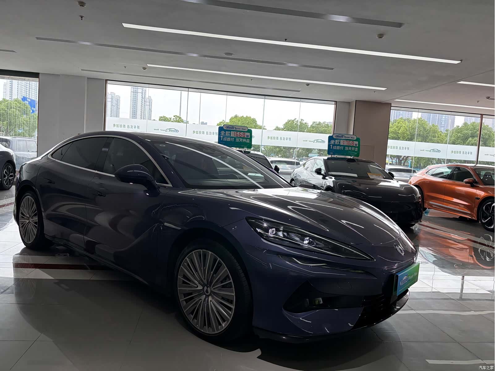 Denza Z9, 2025 3
