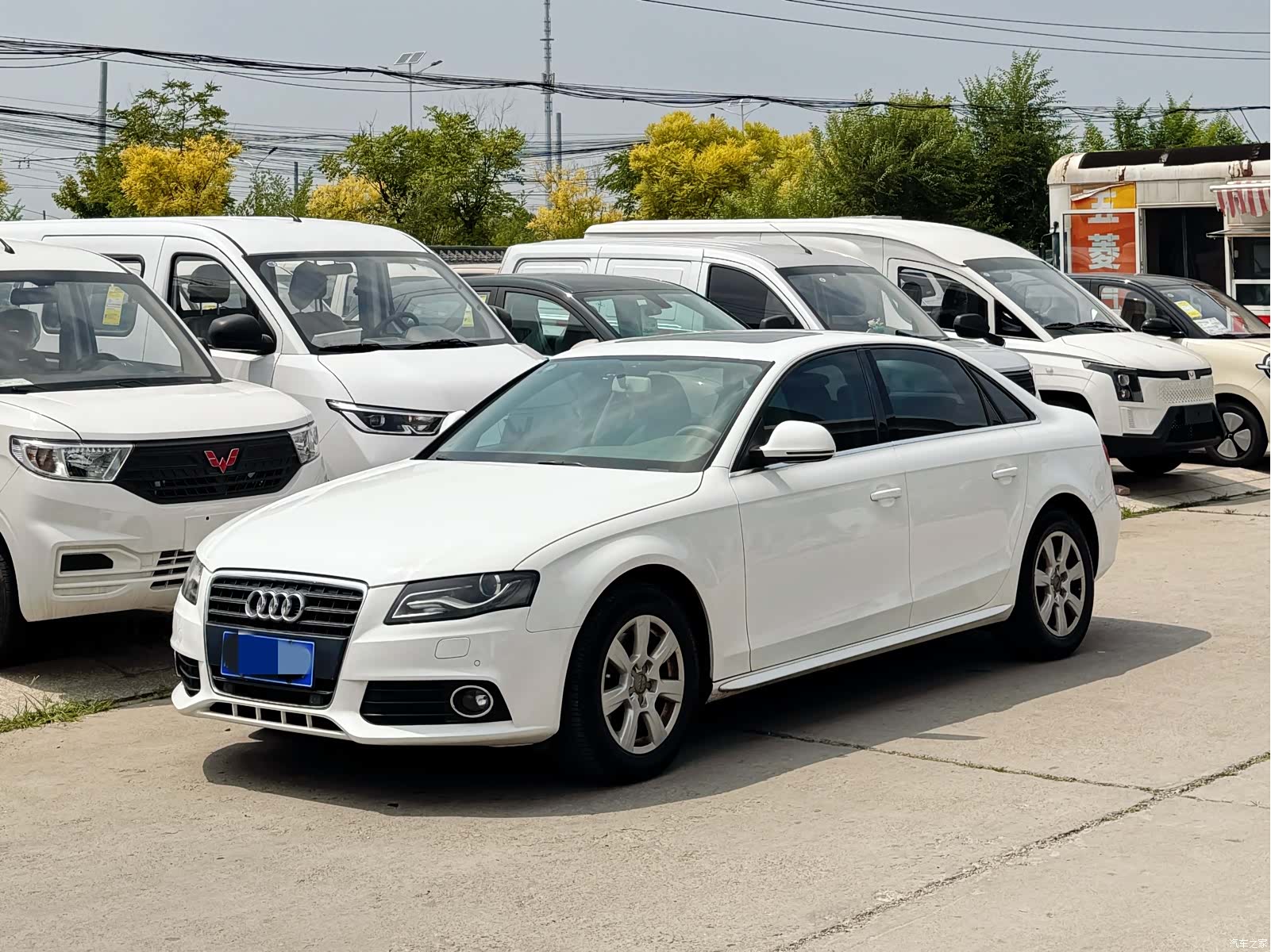 Audi A4L, 2011 1