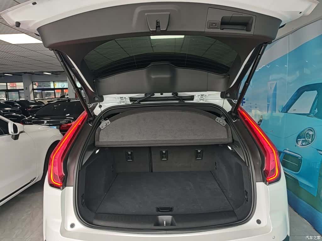 Cadillac XT4, 2019 19