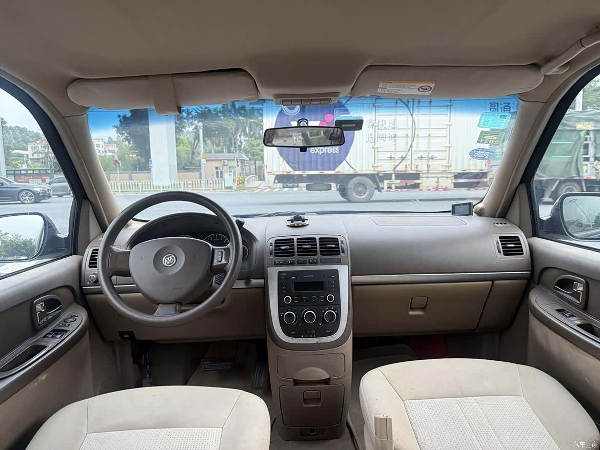 Buick GL8, 2014 10