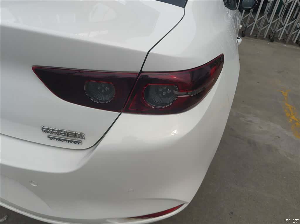 Mazda Mazda3, 2023 24